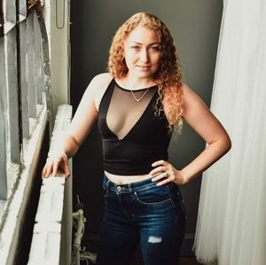 Meet your Posher, Courtney